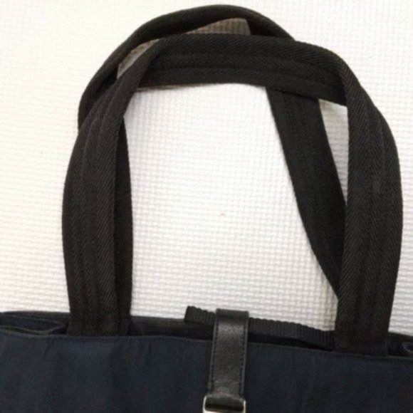 Prada Nylon Tessuto Tote Bag w/Guarantee Card💥PRICE DROP💥 - Picture 3 of 15